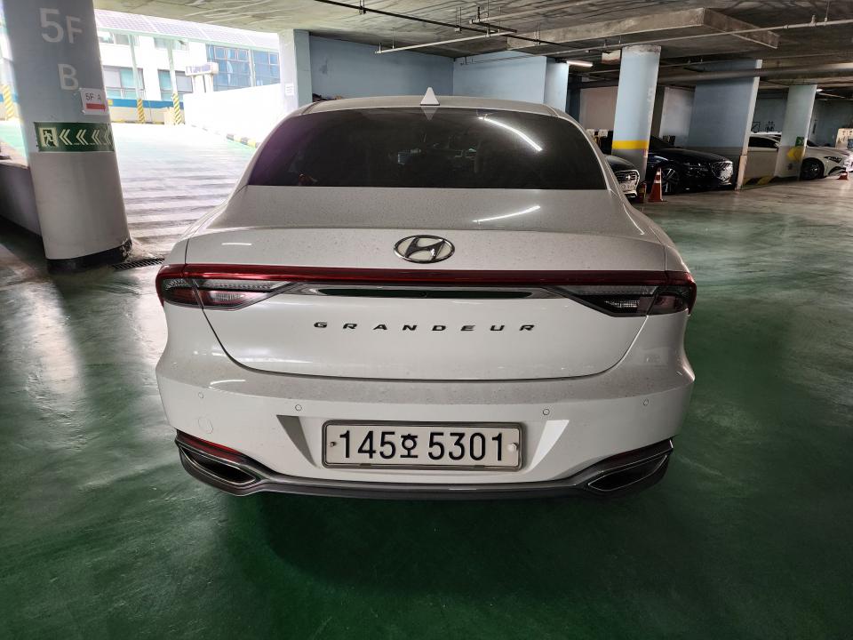 차량 이미지 2