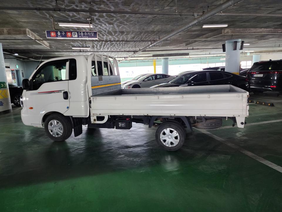 차량 이미지 4