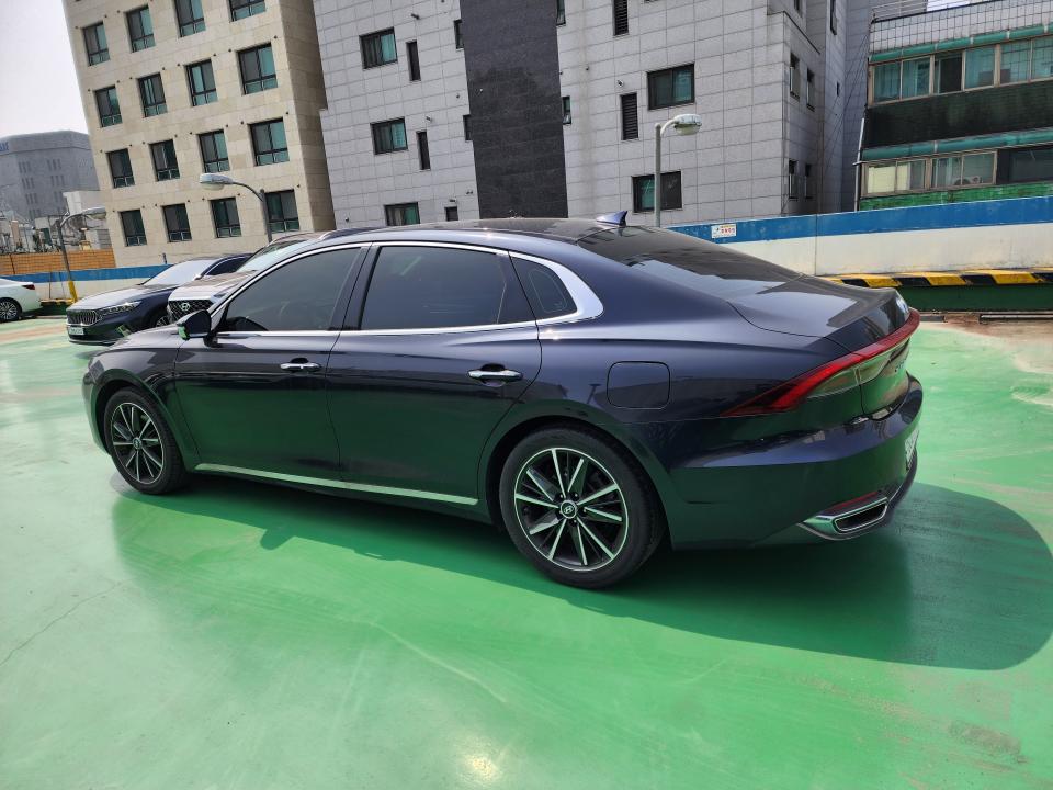 차량 이미지 4