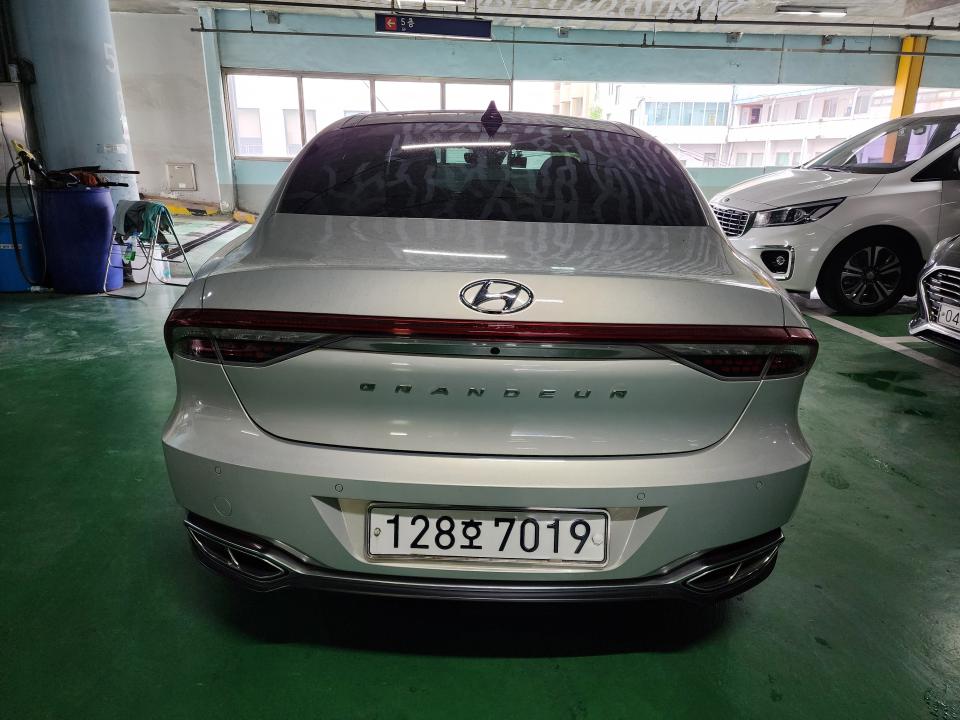 차량 이미지 2