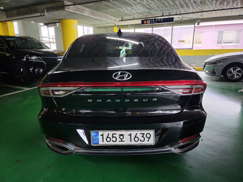 차량 이미지 2