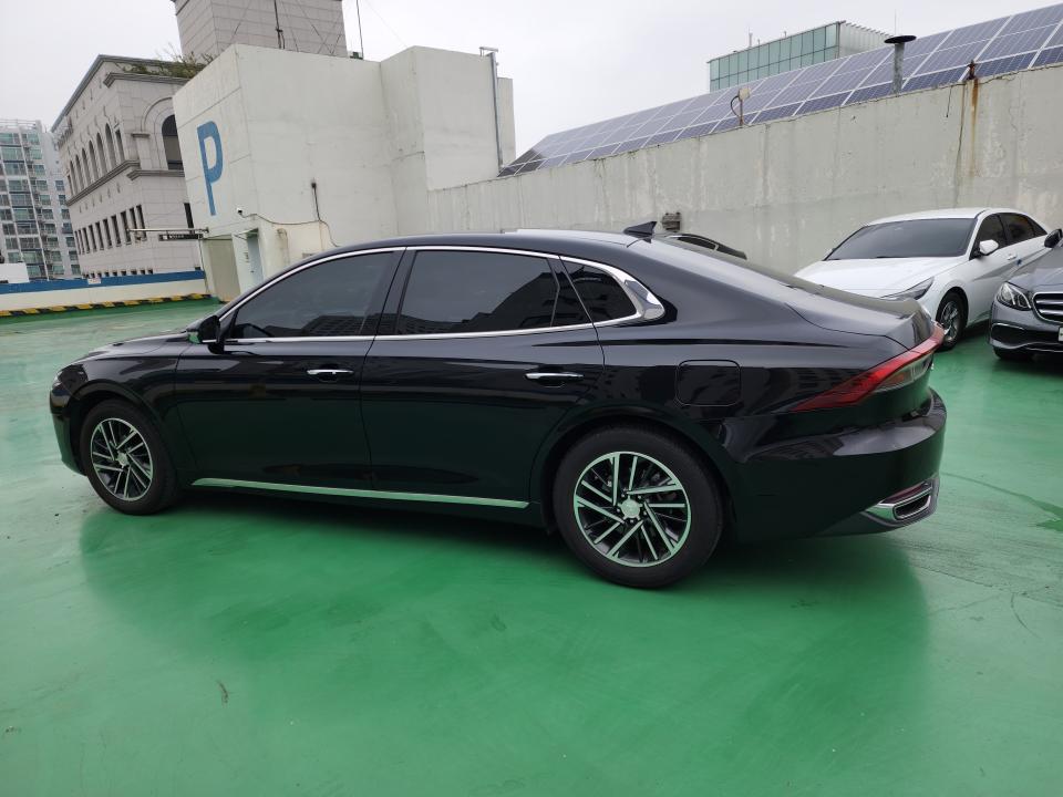 차량 이미지 4