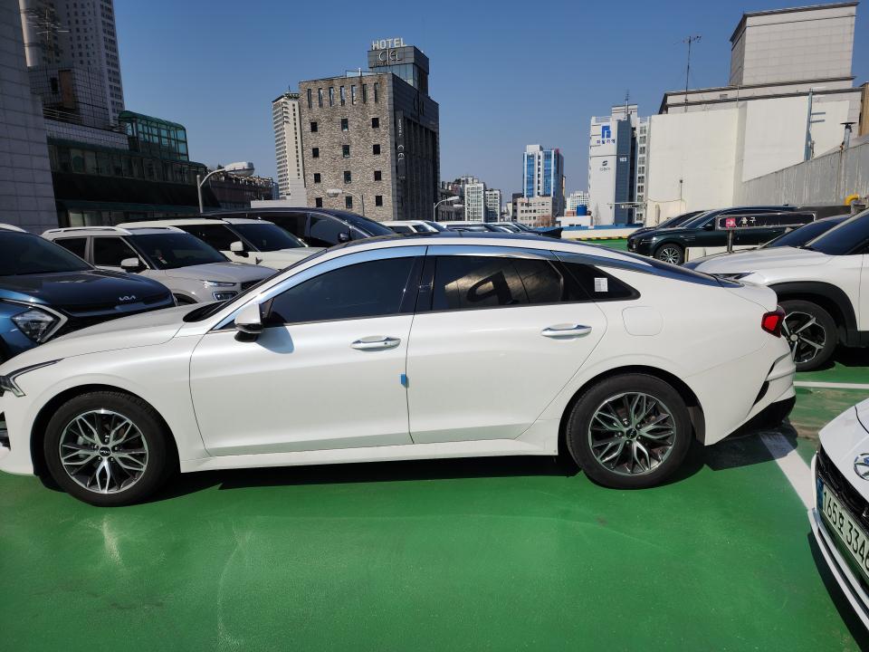 차량 이미지 4