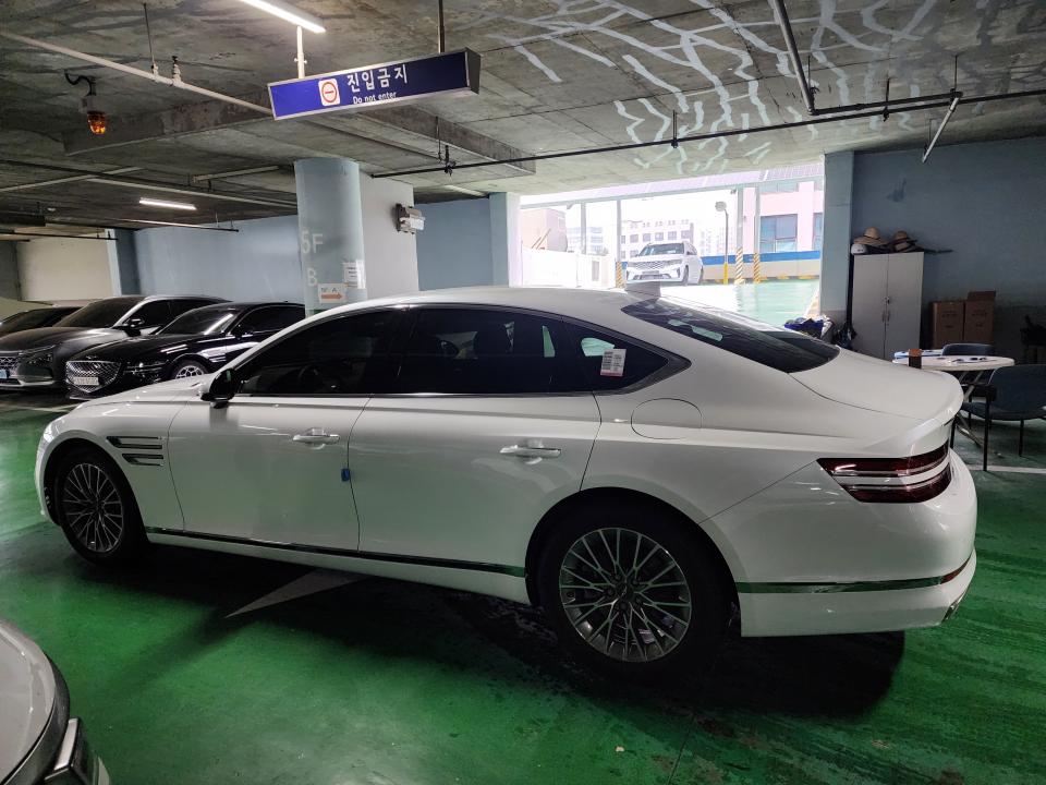 차량 이미지 4